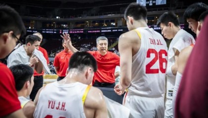 【观察】中国男篮用最血性的方式撕开黎明前的黑暗